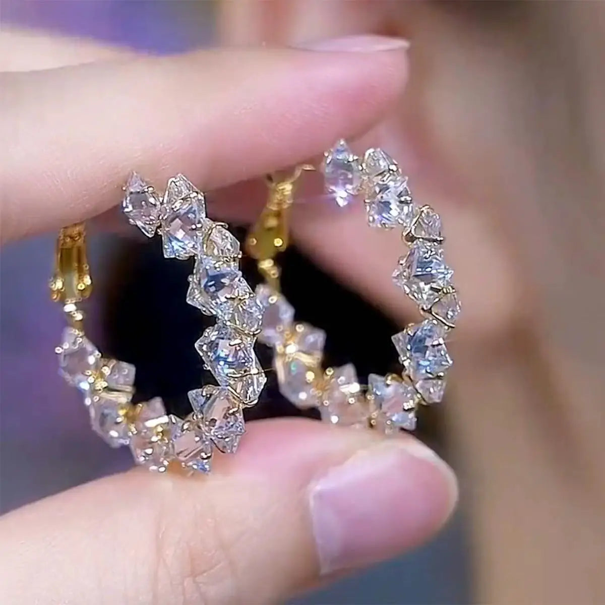 Sparkling Three-Dimensional Zircon Inlaid Geometric Circular Earrings Fashionable Jewelry For Women's Luxury Accessories 2025