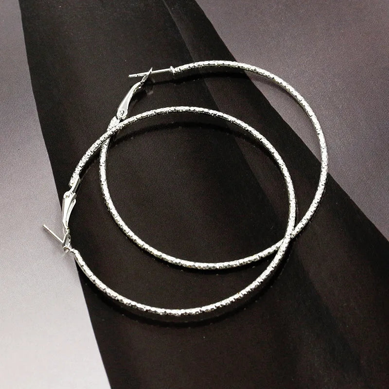 Simple Big Metal Hoop Earrings for Women Jewelry Gift Carve Serrations Round Circle Earrings Trendy Exaggerate Statement Earring