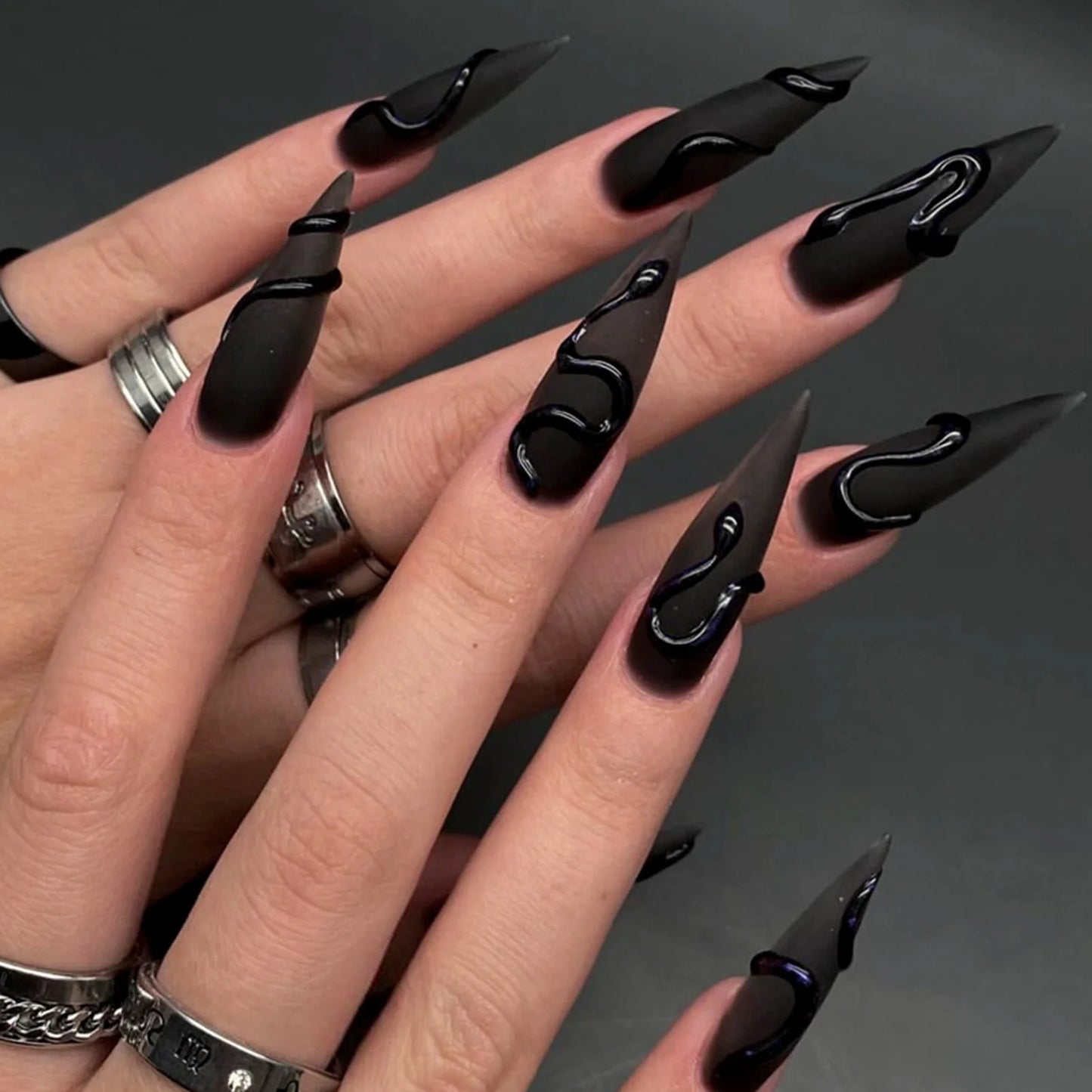 Y2K Star Press on Nails Gradient Black Fake Nails Medium Length Square False Nails Moon Designs for Women Girls Party Daily Use