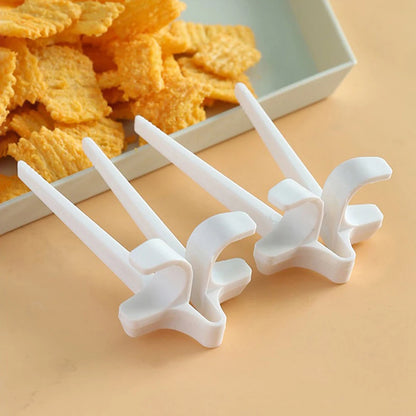1PC Lazy Fingers Chopsticks - Hands-Free Snack And Game Clip-On Food Holder for Video Streaming No Dirty Hands Required