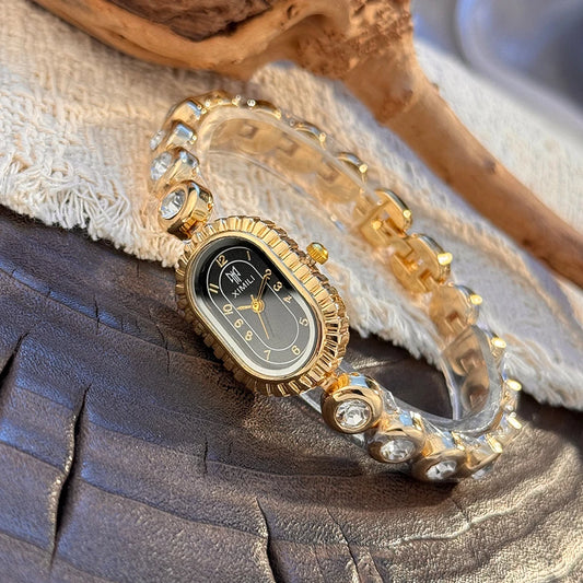 New Arrival Elegant Oval Shape Compact Gold Watch for Women Vintage Elegance Luxury Diamond Embedded Bracelet Quartz Wristwatch