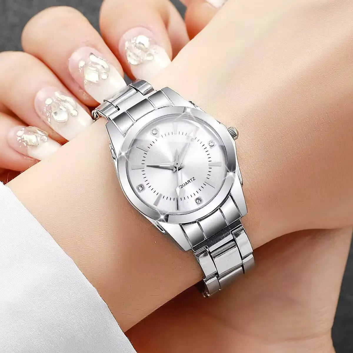 Fashion Rhinestone Women Watches Casual Quartz Wrist Watches For Ladies Clock Reloj Mujer（Without box）