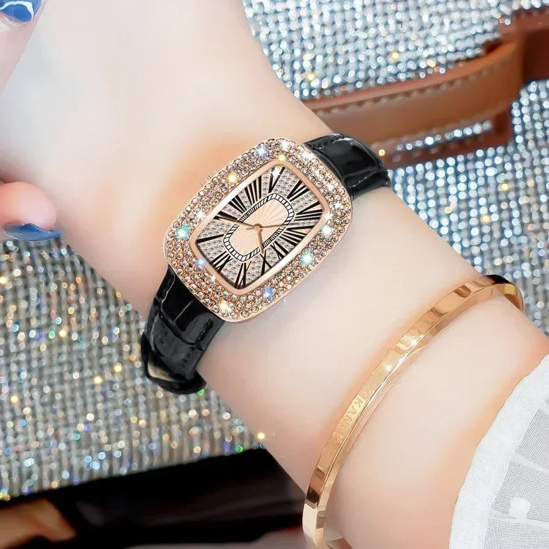 Trendy and fashionable women's leather strap watch with diamond inlay, water diamond wine barrel, women's quartz watch