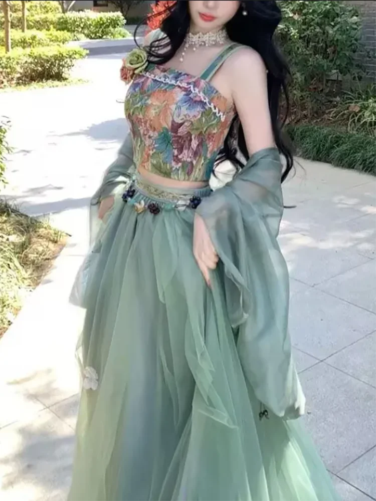 Vintage Strap Floral Vest Two-Piece Women's Improved Hanfu 2026 New Summer Suit Fashion Chic Y2K Sliming Sweet Suits Skirt
