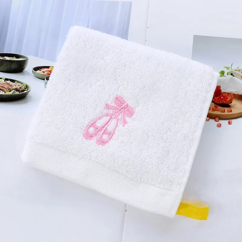 Soft Children Towel Washcloth Baby Bathing Feeding Cartoon Embroidery Cotton Towel for Newborn Handkerchief Shower Cloth 25x25cm