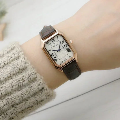 Retro Brown Leather Strap Women Watches Qualities Ladies Stailless Steel Wristwatches Fashion Brand Fashionable Relogio Feminino