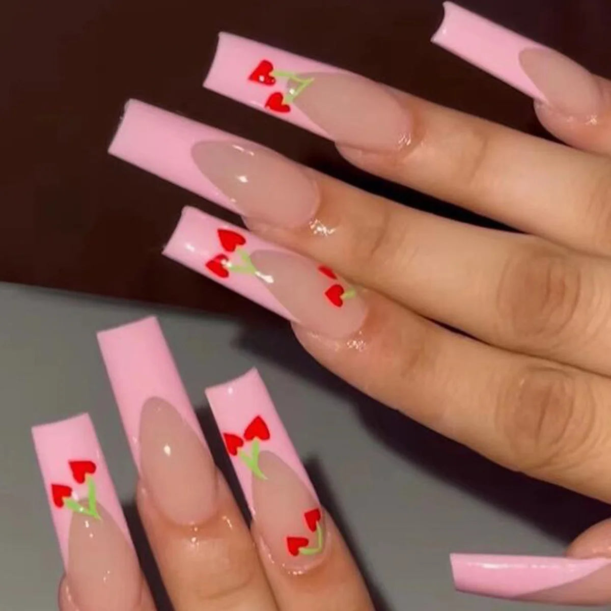 Luxury Designed Reusable Pink Nude False Nails Short Custom Acrylic Press On Nails Artificial Nails With Glue For Woman And Girl