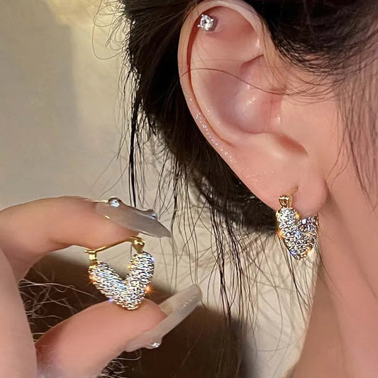 Luxury Full Zircon Love Hoop Earrings For Women Exquisite Shiny Crystal Heart Shaped Temperament Earrings Wedding Jewelry