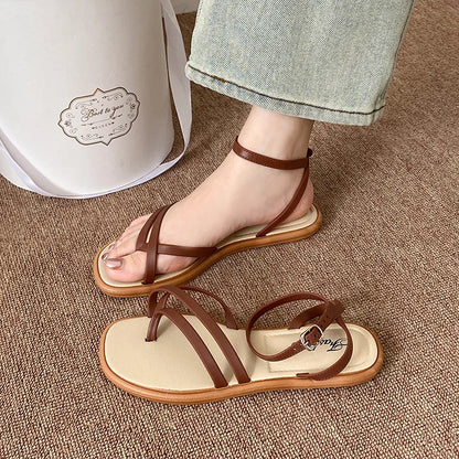 Roman Style Crossbody Slip-On Sandals Women's Summer Outdoor Flat Bottom Toe-Post Sandals Fashionable PVC Material