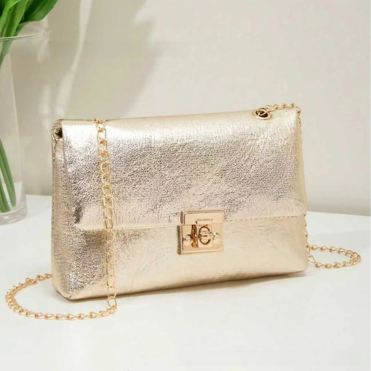 Elegant Gold Chain Crossbody Bag for Women Stylish Versatile Commuter Shoulder Bag Fashionable Tassel Detail Polyester Material