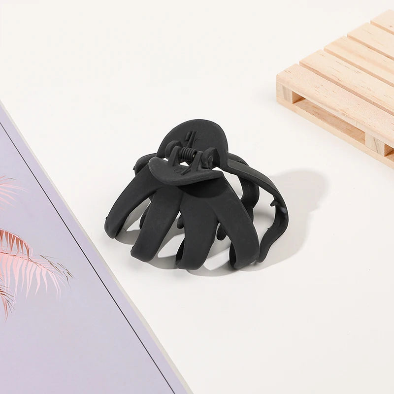 1Pc High Ponytails Ball Bun Fluffy Hair Claw 7cm Irregular Flower bud Hair Clips Fixed Hair Accessories For Women Styling Braids