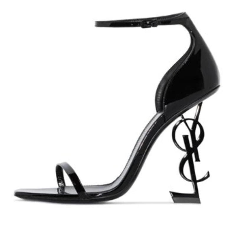 2026 New Fashion Open Toed Sandals in European American Large Sizes with One Word and Letter Shaped Heels and Fashionable Heels