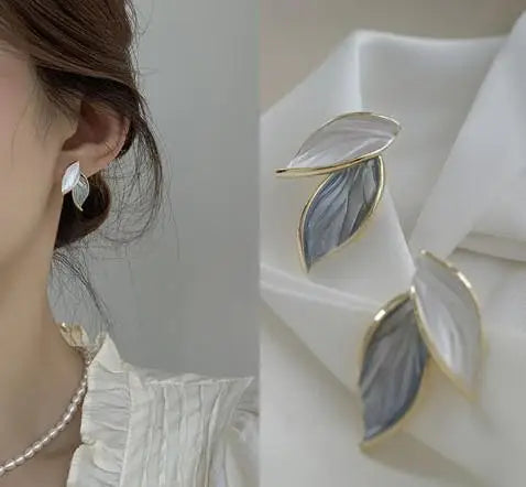 925 Silver Needle Korean Fashion Crystal Flower Earrings For Women Jewelry 2026 Trending  Women's French Pearl Earrings z40