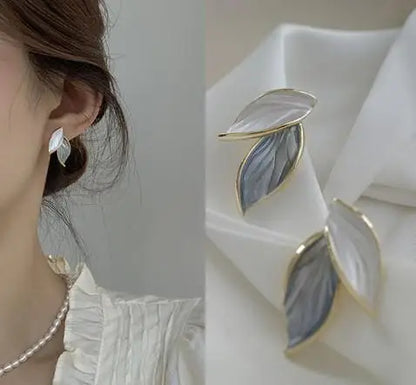 925 Silver Needle Korean Fashion Crystal Flower Earrings For Women Jewelry 2026 Trending  Women's French Pearl Earrings z40