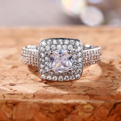 New Fashion Square Flashing Ring with Geometric Luxury Inlaid AAA Cubic Zirconia  Wedding Accessories Women's Jewelry