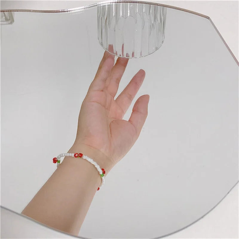 1PC Summer Niche Fresh White Crystal Beaded Bracelet Hand-woven Stylish Simplicity Cherry Bracelet Jewelry Girls Party Gifts
