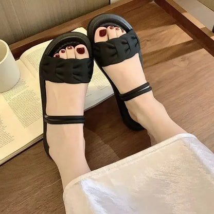 New Women's Flat Bottom Sandals Summer Outdoor Fashion Fairy Style Soft Bottom Beach Shoes Low Heel Toe Exposure Korean Version