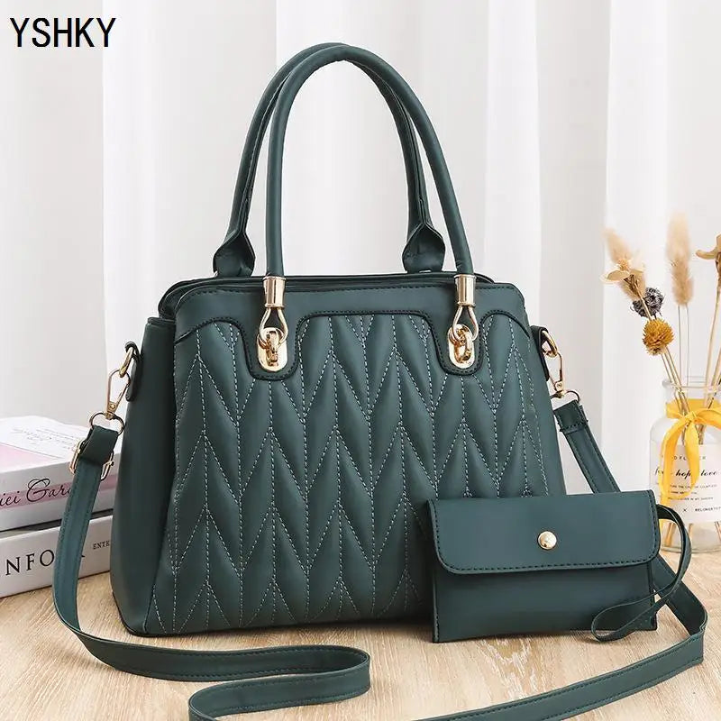 New shoulder Bag leather  Women's luxury designer handbag for 2025 women European and American retro cross body Tote bags