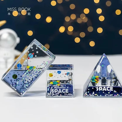 Astronauts Fluid Liquid Drift Ship Floating Boat Creative Galaxy Bottle Living Room Decorations Home Ornament Desk Accessories