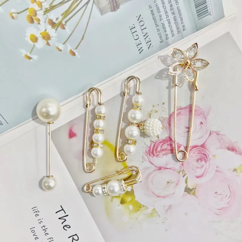 2/20pcs Clothing Brooch Pearl Waist Adjustment for Women Pearl Lapel Pin Sweater Dress Brooch Pins Badge Buckle DIY Accessories