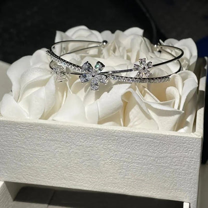 New Fashion Luxury Sweet Bow Zircon Silver Color Copper Open Bracelets for Women Shiny Full of Rhinestone Jewelry Party Gift