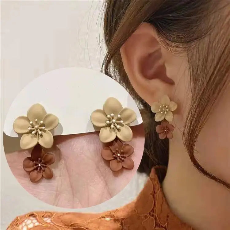 925 Silver Needle Korean Fashion Crystal Flower Earrings For Women Jewelry 2026 Trending  Women's French Pearl Earrings z40