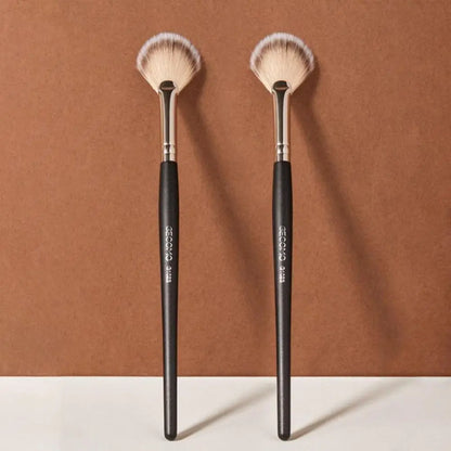 Fan-shaped Beauty Supplies Cosmetic Maquillaje Partial V Face Loose Powder Brush Highlighter Brush Blush Brush Makeup Brush