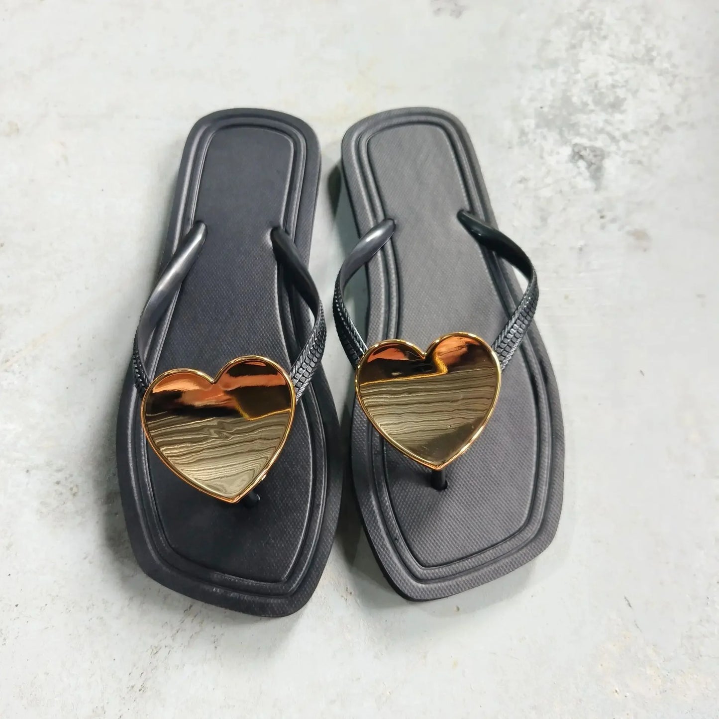 Casual Sandals Women's Outdoor Beach Simple Solid Color Flip Flops Comfortable Fashionable Summer Slippers for Ladies