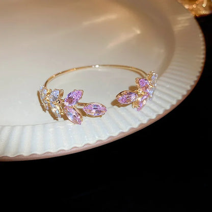 Exquisite Simple Leaf Open Bracelets Elegant Fashion Butterfly Sweet Bracelet Women Light Luxury Sparkle Jewelry