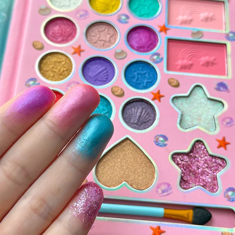 18-Color Cartoon Shell Makeup Palette with Brushes Mirror,Dreamy Glitter Matte and Shimmer Finish,Perfect for Holiday Parties