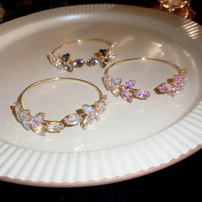 Exquisite Simple Leaf Open Bracelets Elegant Fashion Butterfly Sweet Bracelet Women Light Luxury Sparkle Jewelry