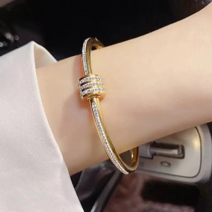1PC Titanium Steel Stainless Steel Inlaid Zircon Gold Plated Bracelet Classic and Simple Style Bangles for Women Daily Jewelry