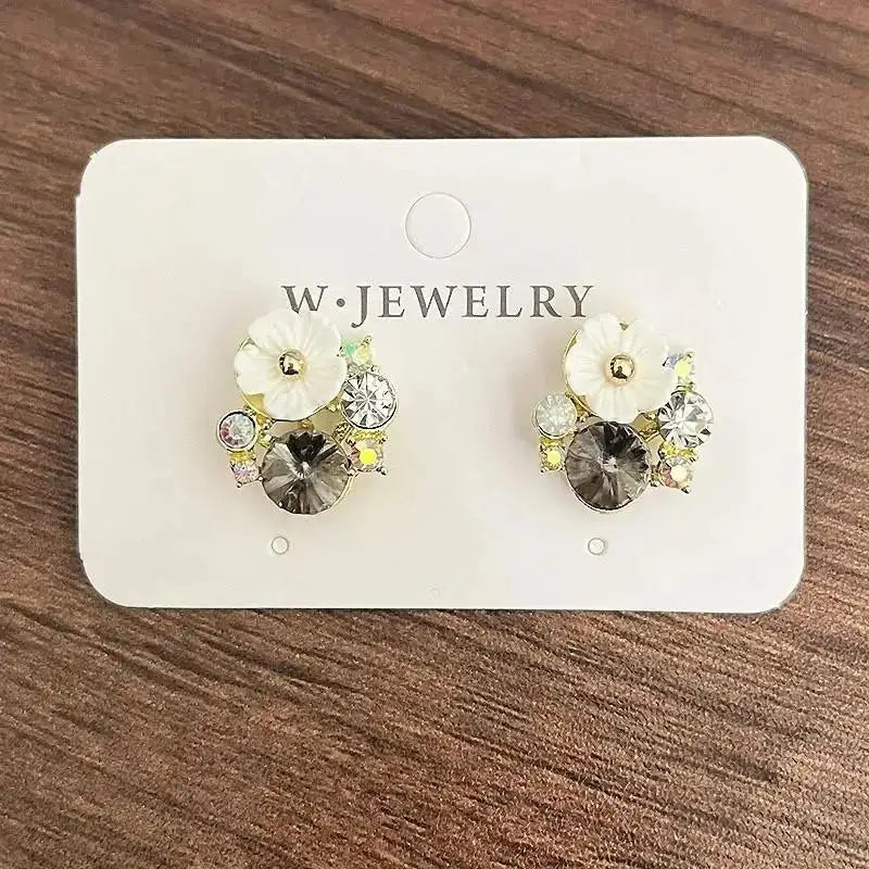 925 Silver Needle Korean Fashion Crystal Flower Earrings For Women Jewelry 2026 Trending  Women's French Pearl Earrings z40