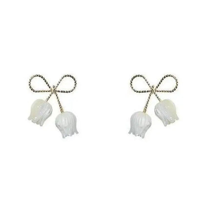 925 Silver Needle Korean Fashion Bowknot Tulip Earrings For Women Jewelry 2026 Trending New Women's White Flower Earrings Brinco