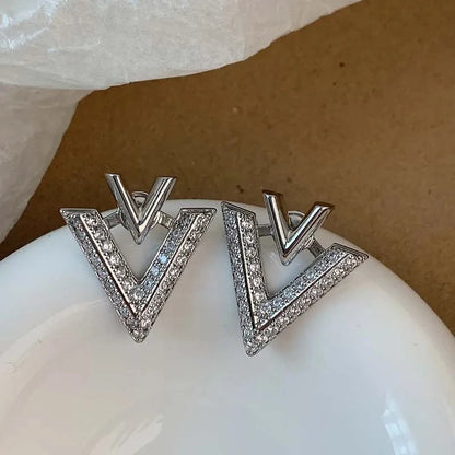 Luxury Full Zircon Love Hoop Earrings For Women Exquisite Shiny Crystal Heart Shaped Temperament Earrings Wedding Jewelry
