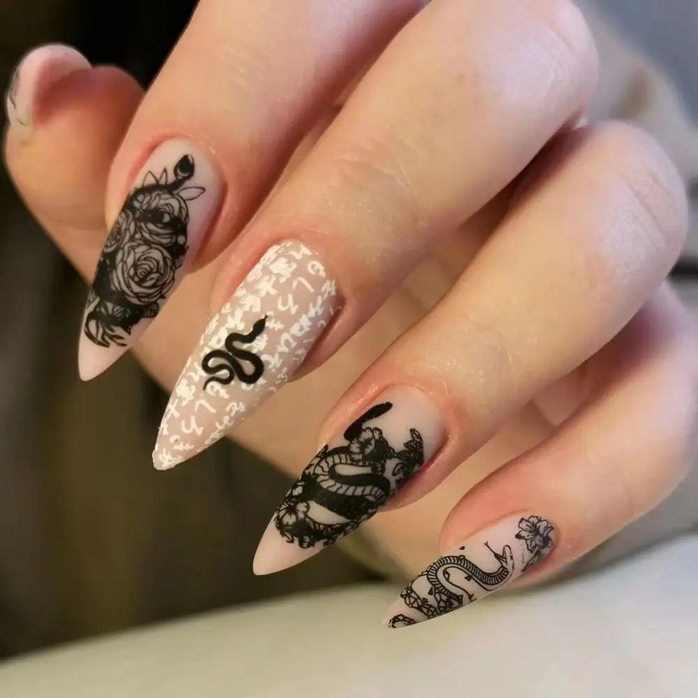 24pcs/set Long Stiletto Fake Nails Punk Snake Pattern Black White Matte False Nails Artificial Full Nail Tips Manicure Tools