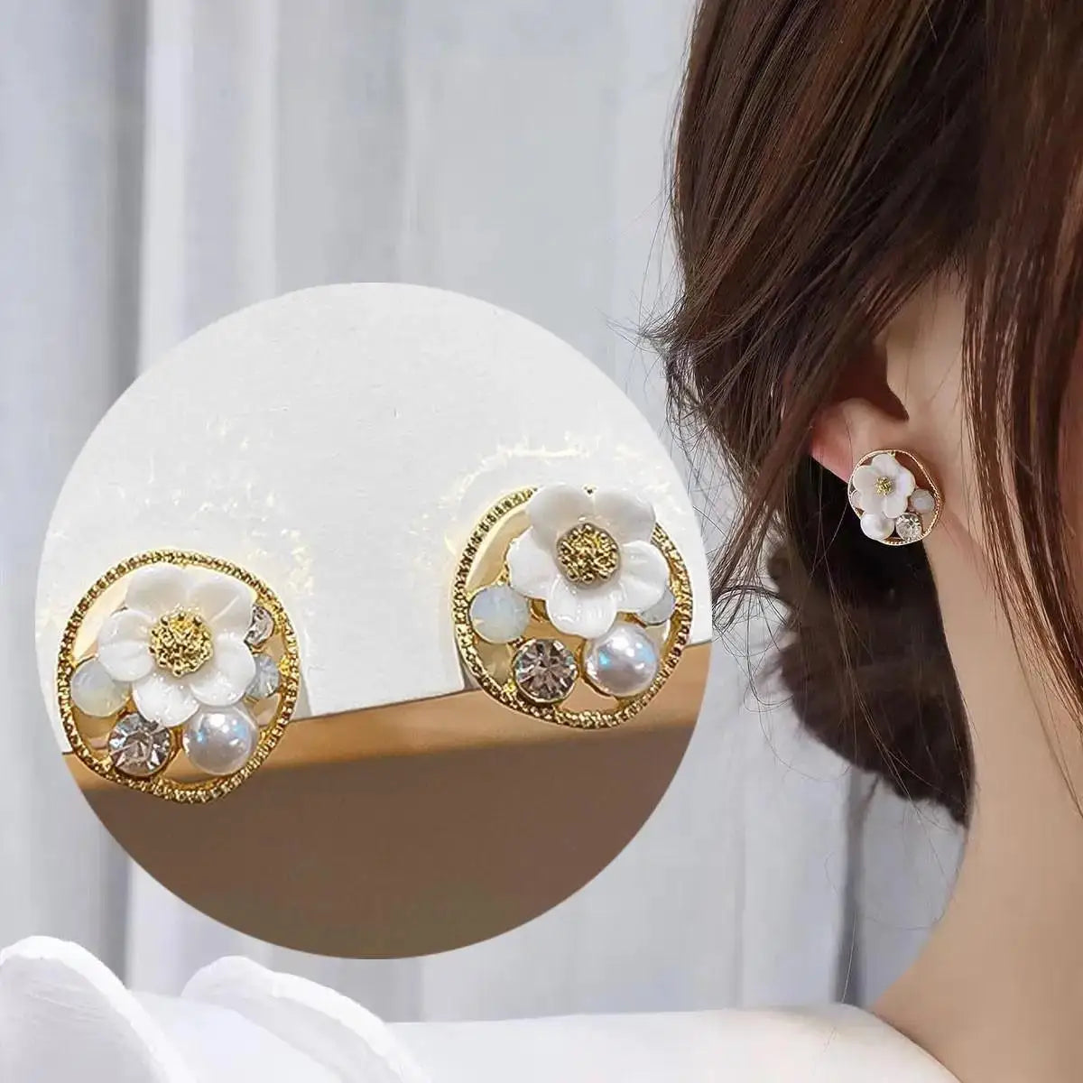 925 Silver Needle Korean Fashion Crystal Flower Earrings For Women Jewelry 2026 Trending  Women's French Pearl Earrings z40