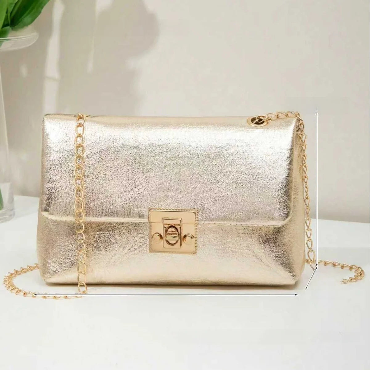 Elegant Gold Chain Crossbody Bag for Women Stylish Versatile Commuter Shoulder Bag Fashionable Tassel Detail Polyester Material
