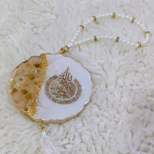 Resin car hanging with Safar dua in gold calligraphy