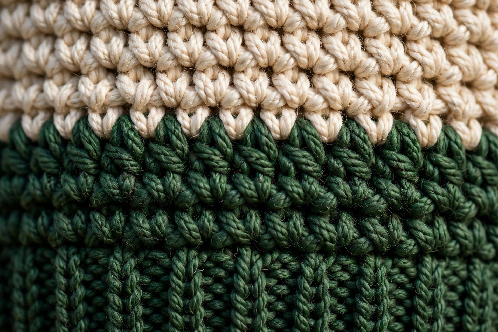 Men's Cream & Green Two-Tone Sweater — image 3