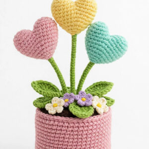 Crochet Heart Plant Pot — image 1