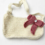Cream Crochet Bow Shoulder Bag