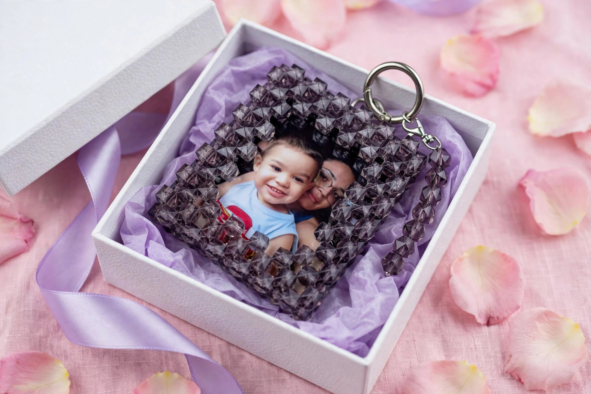 Photo keychain in romantic gift box